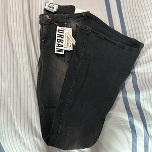 black flare jeans from bdg(urban outfitters) size 24